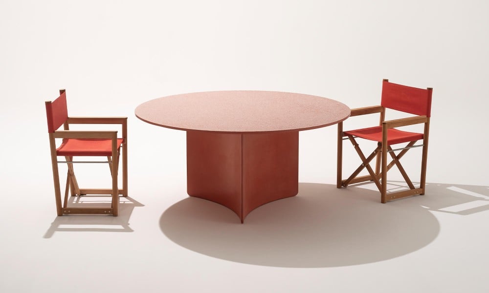I tavoli da esterno che stanno facendo impazzire gli Interior designer sono questi! I tavoli da esterno che stanno facendo impazzire gli Interior designer sono questi!