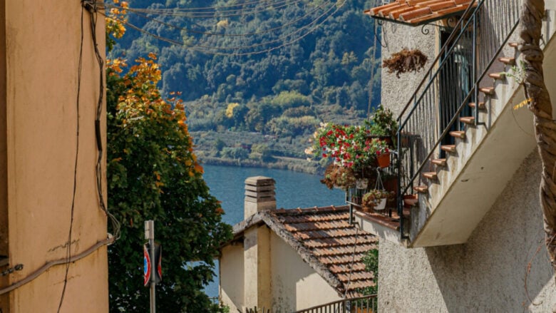 Il borgo delle Fragole si trova nel Lazio ed è una chicca da non perdere