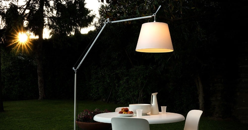 Lampade outdoor, le più belle per illuminare le tue cene estive Lampade outdoor, le più belle per illuminare le tue cene estive