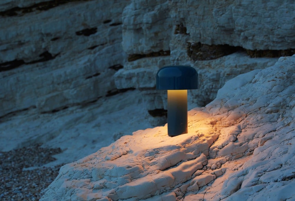Lampade outdoor, le più belle per illuminare le tue cene estive Lampade outdoor, le più belle per illuminare le tue cene estive