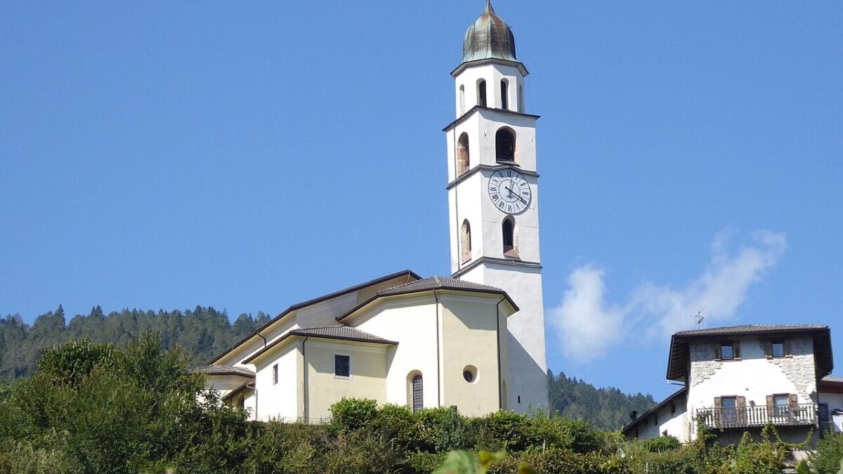 Weekend al lago? Ecco un borgo del Trentino perfetto in cui trascorrerlo…