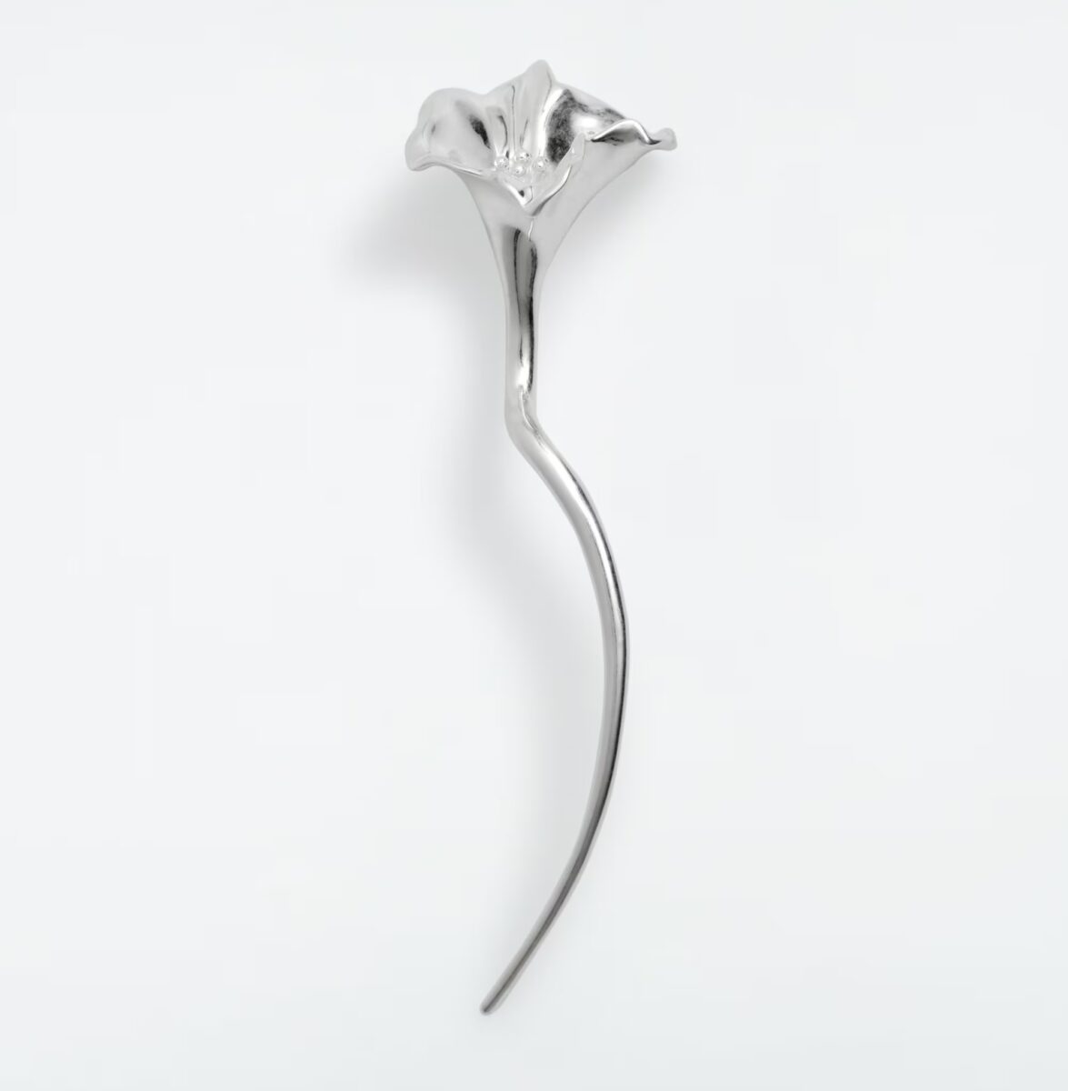 Minimal, chic e irresistibili: gli Accessori Silver che fanno impazzire tutte! Minimal, chic e irresistibili: gli Accessori Silver che fanno impazzire tutte!