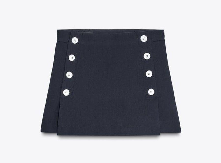 Pronte a rispolverare le Skorts? Qui le Gonne pantalone da indossare quest’estate… Pronte a rispolverare le Skorts? Qui le Gonne pantalone da indossare quest’estate…