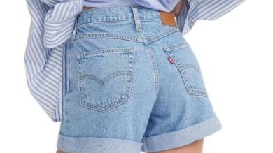Gli shorts in denim che vedremo ovunque: ecco i modelli must dell’estate 2025
