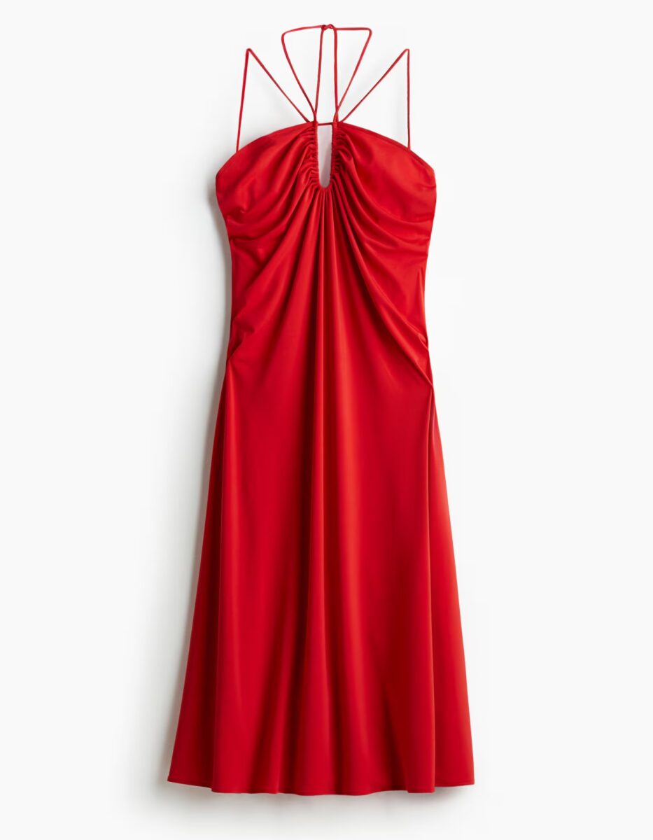 Impossibile non amare alla follia questo midi dress firmato H&M Impossibile non amare alla follia questo midi dress firmato H&M