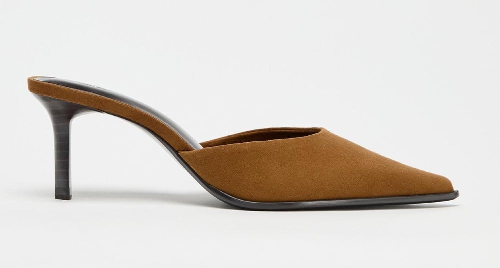 Per look retrò chic, punta tutto su queste Mules Per look retrò chic, punta tutto su queste Mules