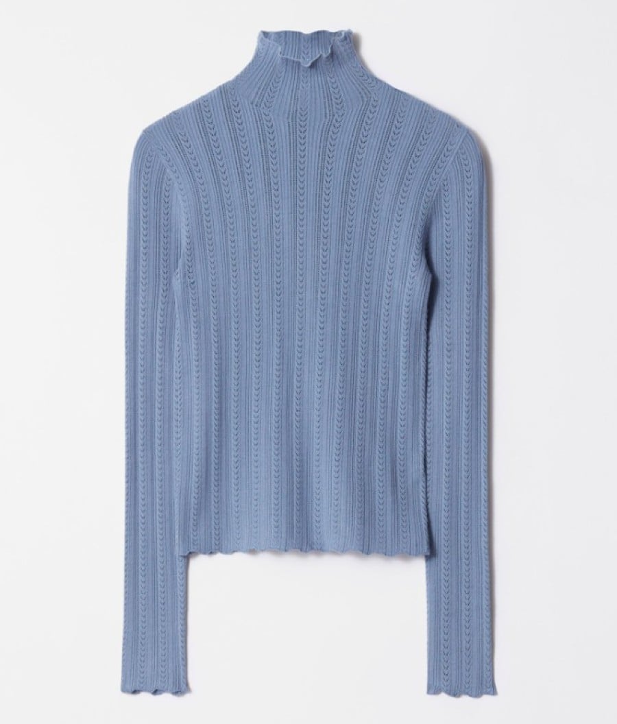 Per romantici look in stile Y2K, puntate tutto sulle Maglie Pointelle