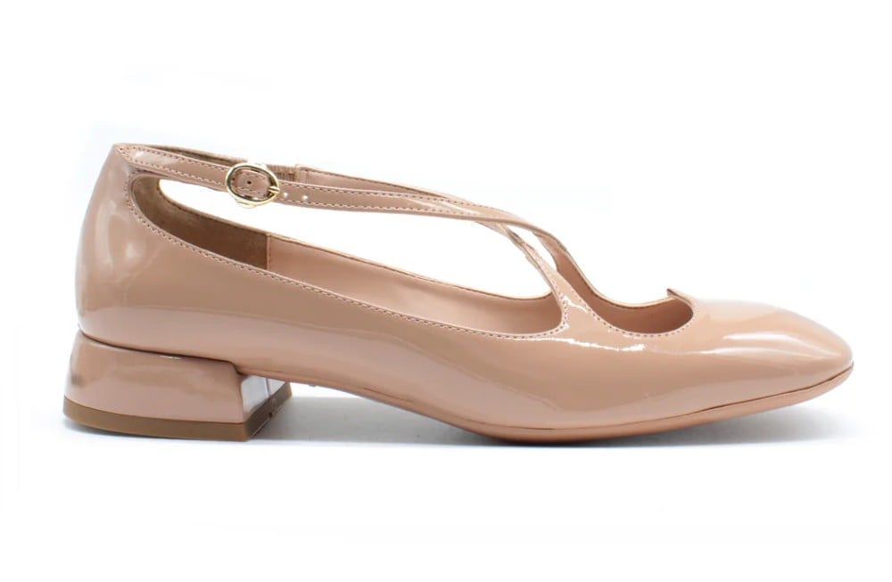 Qui le Scarpe con tacco basso da avere questa primavera Qui le Scarpe con tacco basso da avere questa primavera