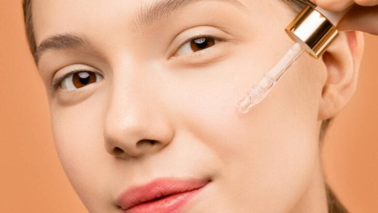 Altro che Botox, ecco il siero booster che rimpolpa e illumina in 10 giorni…