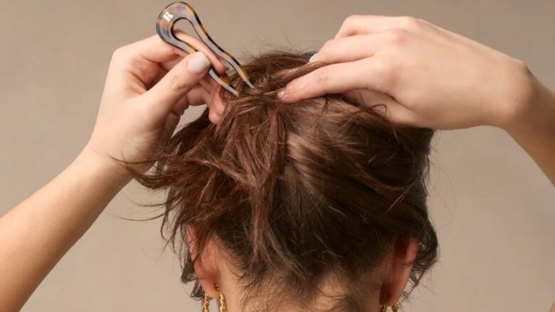 Una guida agli Accessori per Capelli di tendenza questa primavera