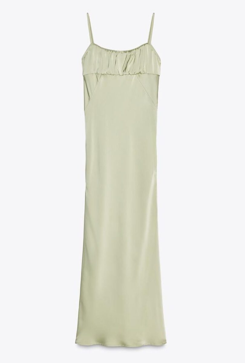 Tutti gli Slip Dress firmati Zara da avere per l’Estate 2025 Tutti gli Slip Dress firmati Zara da avere per l’Estate 2025