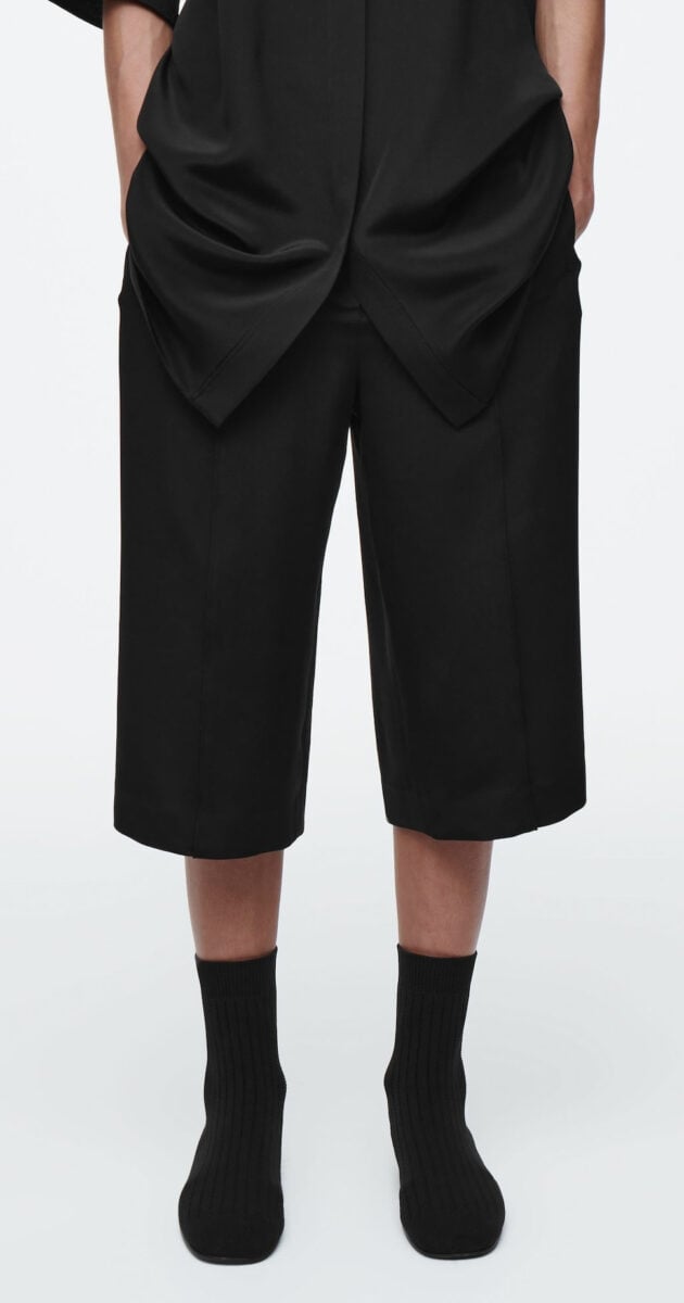 I bermuda sartoriali sono il must-have chic dell’estate! I bermuda sartoriali sono il must-have chic dell’estate!