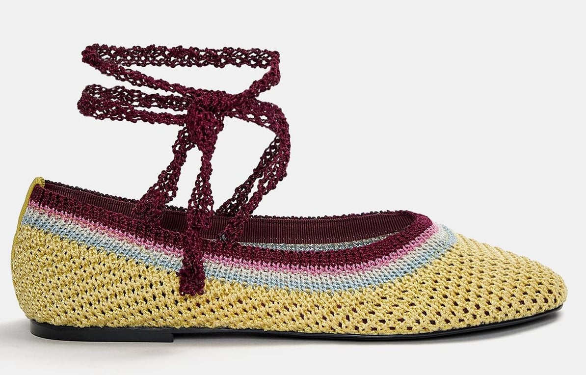 Tutti vogliono queste ballerine in crochet di Pull&Bear: il trend più caldo dell’estate 2025 Tutti vogliono queste ballerine in crochet di Pull&Bear: il trend più caldo dell’estate 2025