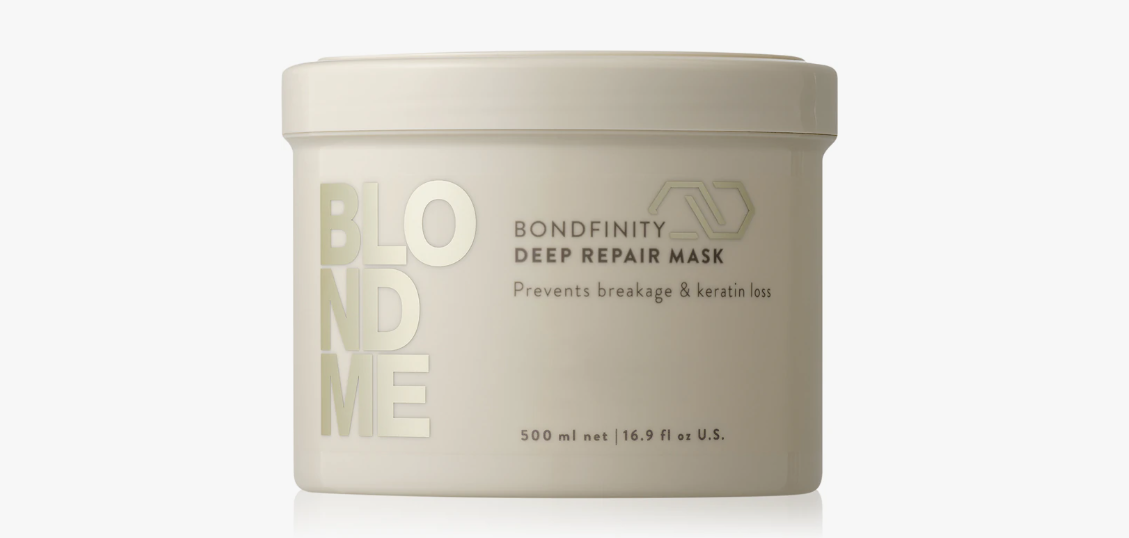 Capelli biondi sotto il sole? Ecco le maschere da provare in estate per dire addio a effetto paglia e riflessi arancioni! Capelli biondi sotto il sole? Ecco le maschere da provare in estate per dire addio a effetto paglia e riflessi arancioni!