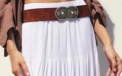 Chi ama il bianco non potrà resistere: ecco le gonne lunghe total white più chic dell’estate