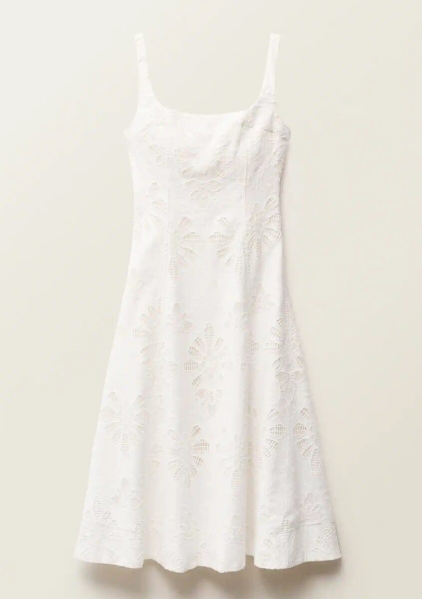 Il Vestito bianco è sempre una buona idea, soprattutto in questa stagione! Il Vestito bianco è sempre una buona idea, soprattutto in questa stagione!