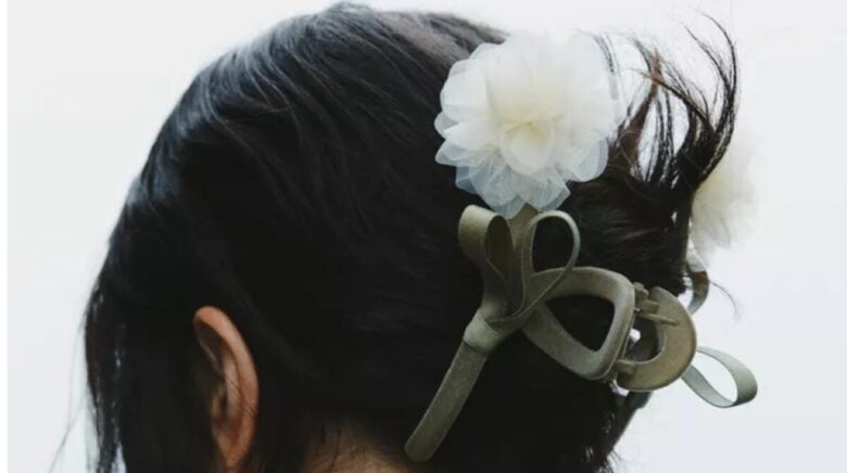 Gli Accessori per Capelli più chic dell’Estate 2025