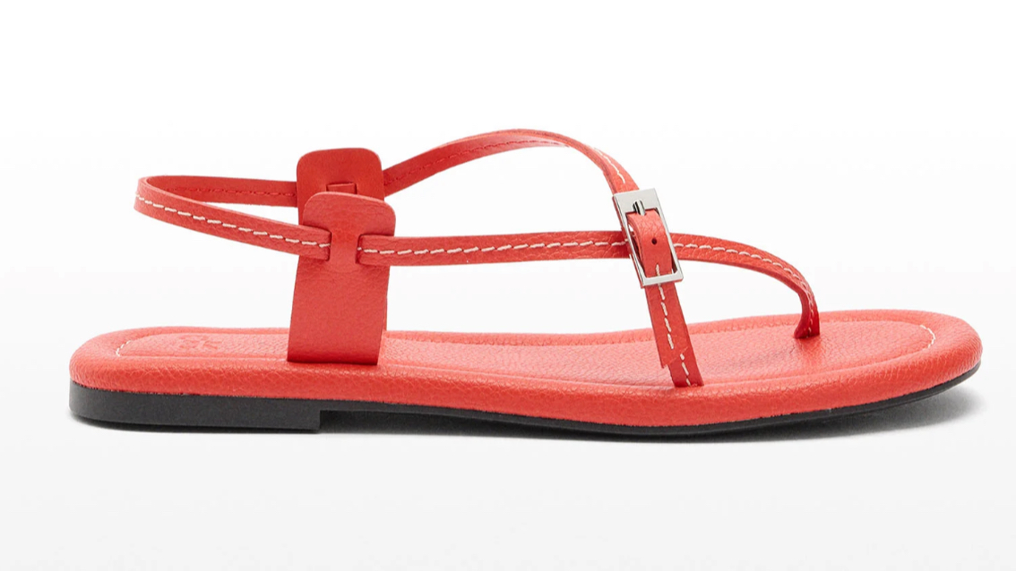 La wishlist dei Sandali infradito da avere questa estate! La wishlist dei Sandali infradito da avere questa estate!