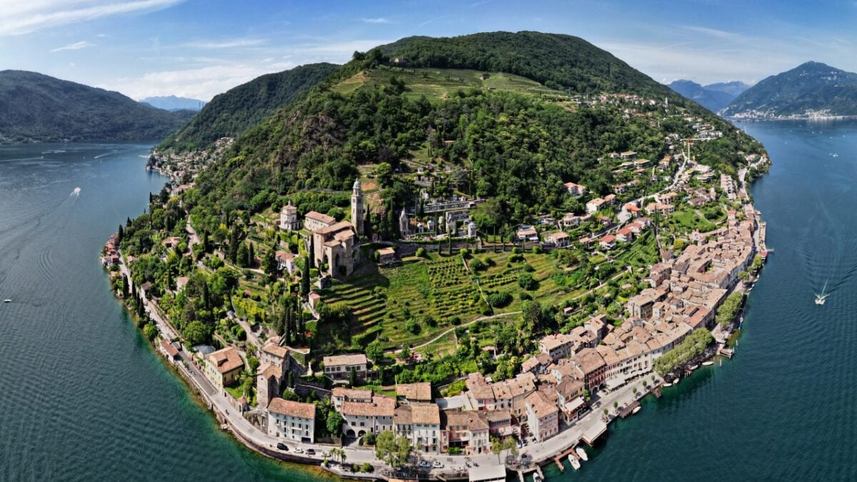 La chiamano la Perla del Ceresio: una splendida località sulle sponde del Lago più bello del Canton Ticino