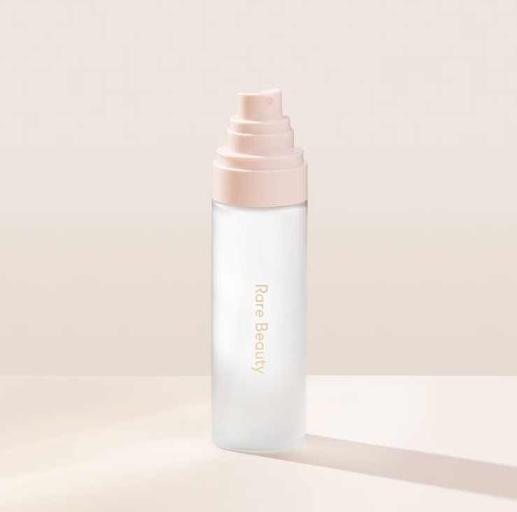 Face Mist, lo spray viso che rinfresca, idrata e ti salva la pelle in estate (anche on the go!) Face Mist, lo spray viso che rinfresca, idrata e ti salva la pelle in estate (anche on the go!)