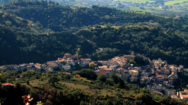 Tradizioni popolari e spirito autentico, questo Borgo calabro ha davvero tutto per conquistarvi