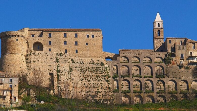 Tra storia e street art, ecco un Borgo del Molise davvero imperdibile…