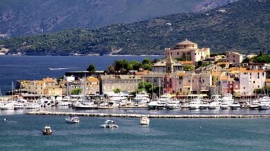 Questa località della Corsica è la meta ideale per vacanze estive davvero uniche