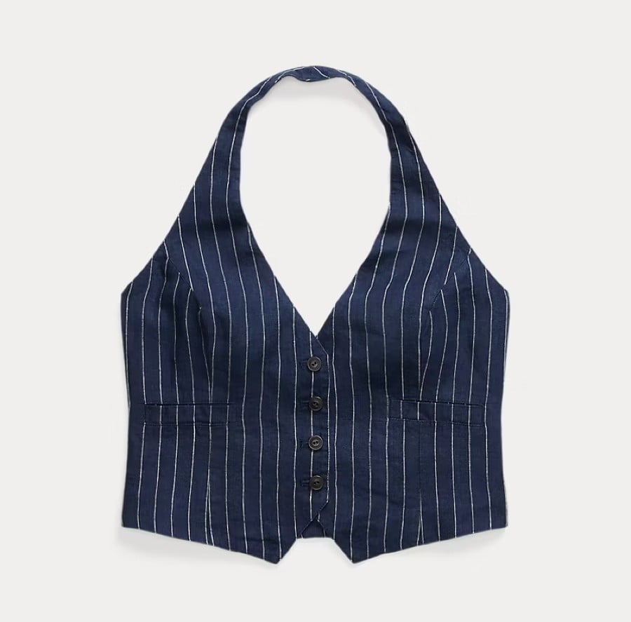 I Top con scollo all’americana che slanciano e aggiungono un tocco sofisticato a qualsiasi look I Top con scollo all’americana che slanciano e aggiungono un tocco sofisticato a qualsiasi look