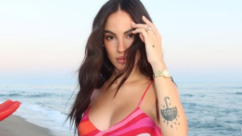 Giulia De Lellis, in dolce attesa sfoggia il costume intero must have per l’estate 2025: scoprilo qui!