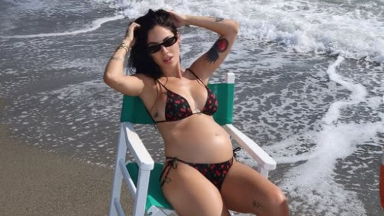 E’ ‘bikini fantasia’ mania: anche Giulia De Lellis sfoggia la tendenza dell’estate 2025 FOTO