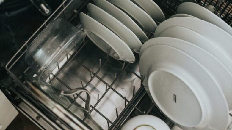 Lavastoviglie, gli errori che tutti fanno senza saperlo: il 4 è il più sottovalutato!