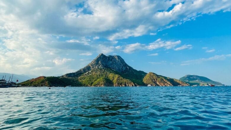 7 Borghi tra mare e montagna per chi non vuole proprio scegliere!