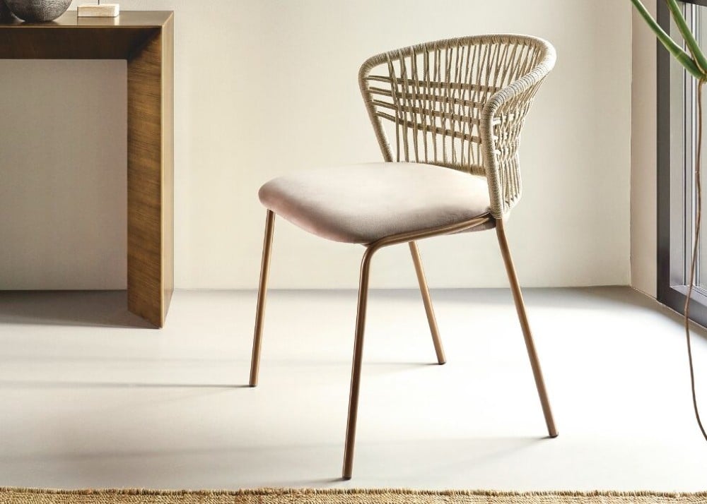 Nuove Icone: 5 sedie da pranzo disegnate dai Maestri del Design negli ultimi anni Nuove Icone: 5 sedie da pranzo disegnate dai Maestri del Design negli ultimi anni