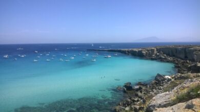 Spiagge paradisiache, sono le più belle dell’isola di Favignana