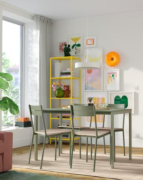 Il nuovo set tavolo + sedie IKEA in stile scandinavo costa pochissimo ed è già un best seller