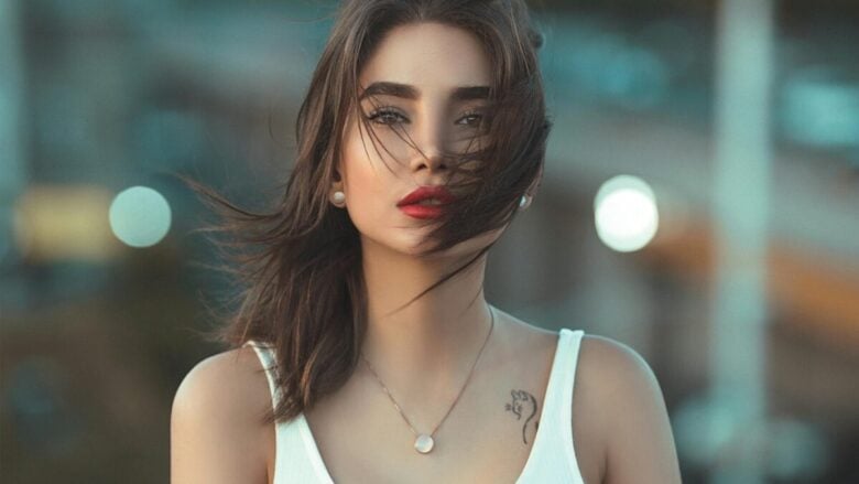 Pelle lucida con il caldo? Le ciprie opacizzanti che salvano il make up d’estate