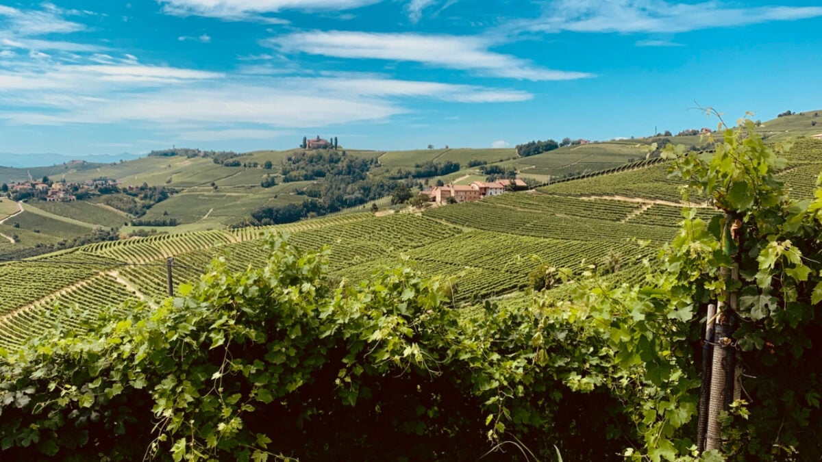 Un borgo delle Langhe che è un vero spettacolo per la vista