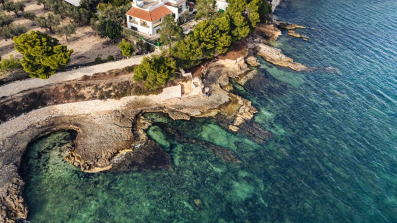 Un Borgo nascosto tra pinete e spiagge dorate: la perla segreta del Gargano