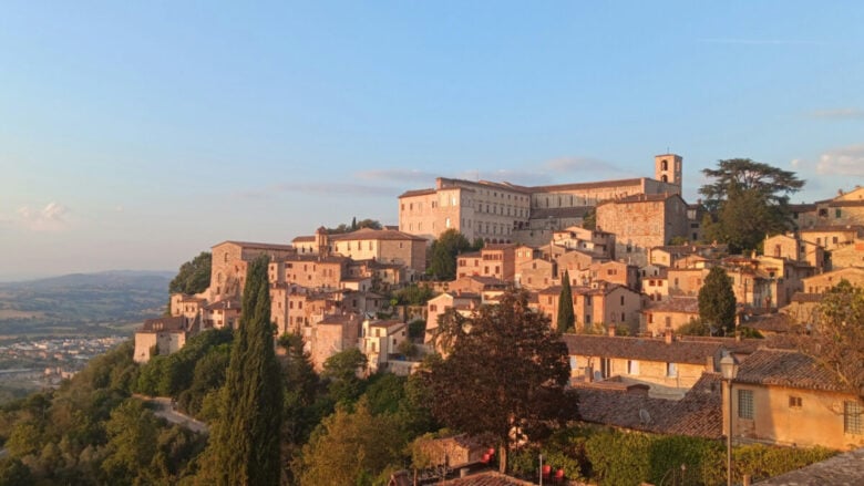 Questo borgo in Umbria vicino Perugia ti lascerà a bocca aperta