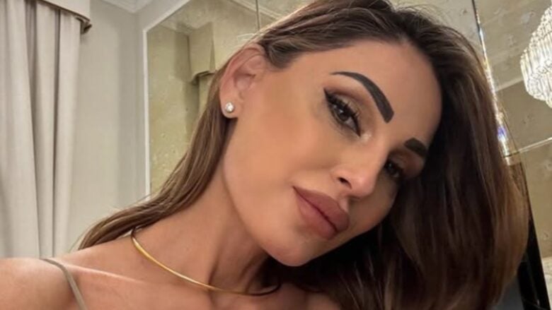 Anna Tatangelo, prima apparizione ‘pubblica’ con in bella vista il pancione: ecco il Look premaman della cantante!