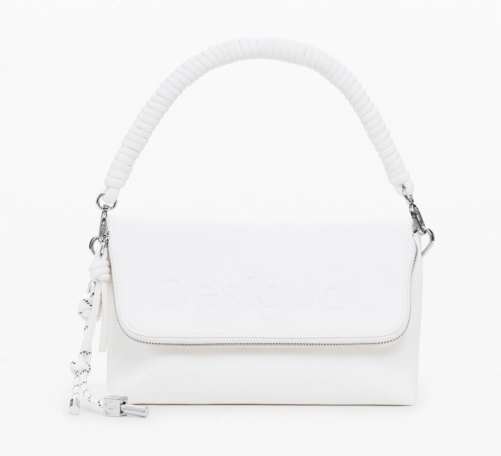 La Borsa bianca è lo statement piece dell’estate: chic, verstile e super trendy