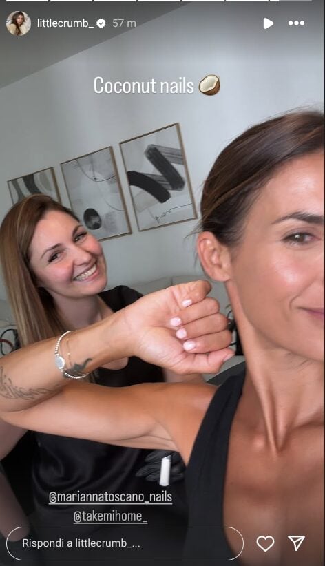 Elisabetta Canalis lancia una nuova tendenza unghie per l’estate 2025: ecco la sua nuova nail art da copiare subito! Elisabetta Canalis lancia una nuova tendenza unghie per l’estate 2025: ecco la sua nuova nail art da copiare subito!