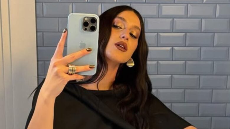 Gaia, divina a Battiti Live in un total white Look con dettaglio inaspettato! FOTO