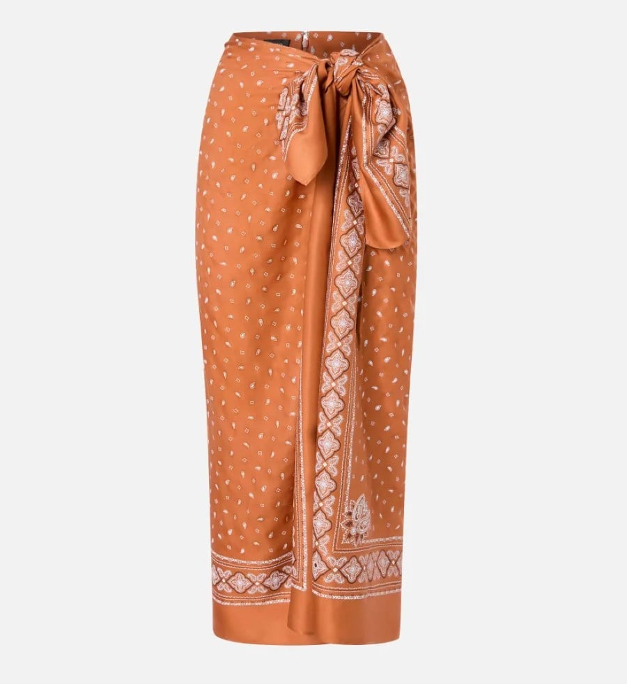 Qui le Gonne pareo per look estivi di gran stile! Qui le Gonne pareo per look estivi di gran stile!