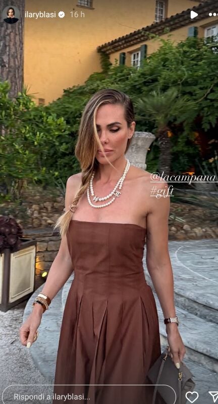 Ilary Blasi sfoggia l’acconciatura di super tendenza per questa estate: da ricreare subito per un tocco più glamour ad ogni look! Ilary Blasi sfoggia l’acconciatura di super tendenza per questa estate: da ricreare subito per un tocco più glamour ad ogni look!