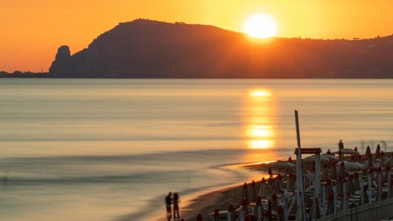Weekend al mare senza traffico: ecco le spiagge raggiungibili in treno da Roma