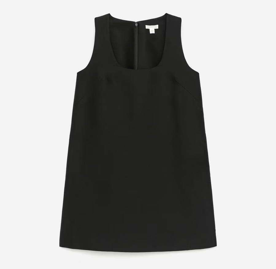 Il Minidress nero è il capo jolly dell’Estate 2025 Il Minidress nero è il capo jolly dell’Estate 2025