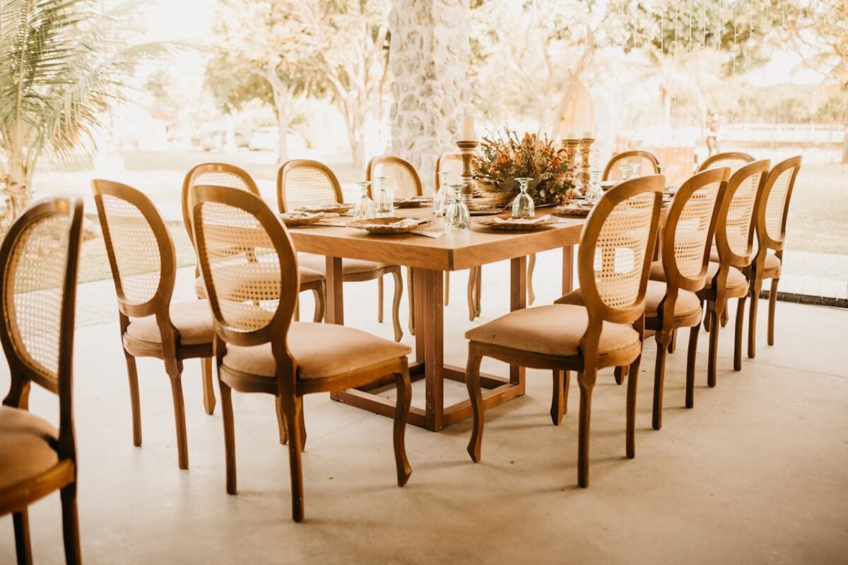 Pranzo d’estate all’aperto? Le regole per apparecchiare una tavola perfetta, fai attenzione al punto 3! Pranzo d’estate all’aperto? Le regole per apparecchiare una tavola perfetta, fai attenzione al punto 3!