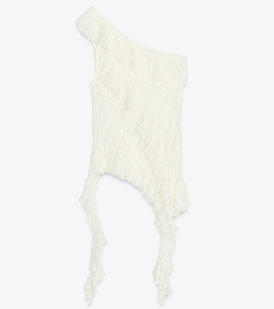 Top monospalla: qui i modelli must have per look di tendenza Top monospalla: qui i modelli must have per look di tendenza