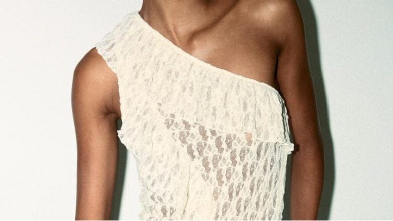 Top monospalla: qui i modelli must have per look di tendenza
